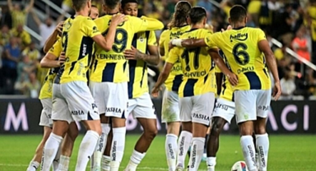 Fenerbahçe-Manchester United Maçı Öncesi Muhtemel 11'ler Belli Oldu! Dev Mücadele Saat Kaçta?