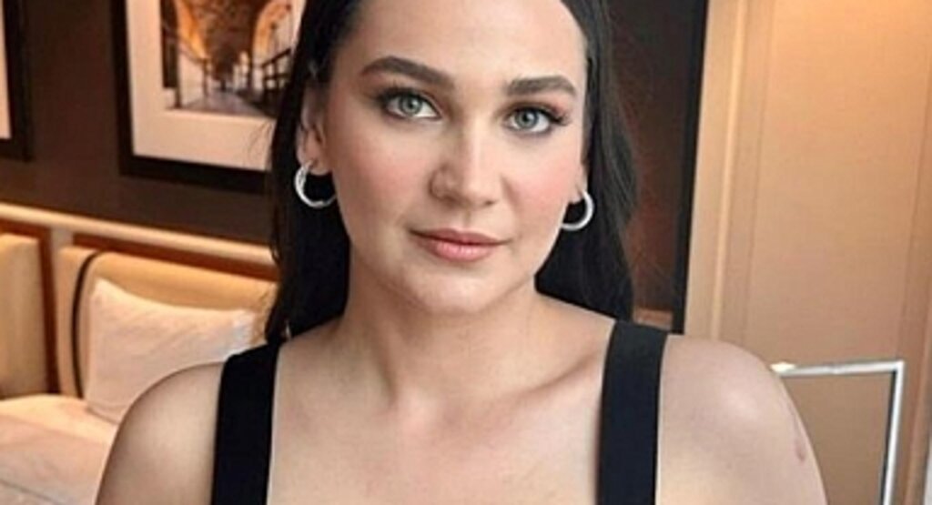 Gönül Dağı'nın Yıldızı Gülsim Ali, Mini Elbisesiyle Sosyal Medyada Gündem Oldu!