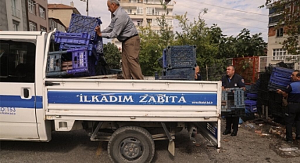 Kurnaz Açıkladı: Pazar Yerleri Temizleniyor, İlkadım'da Çevre Kirliliğine Geçit Yok