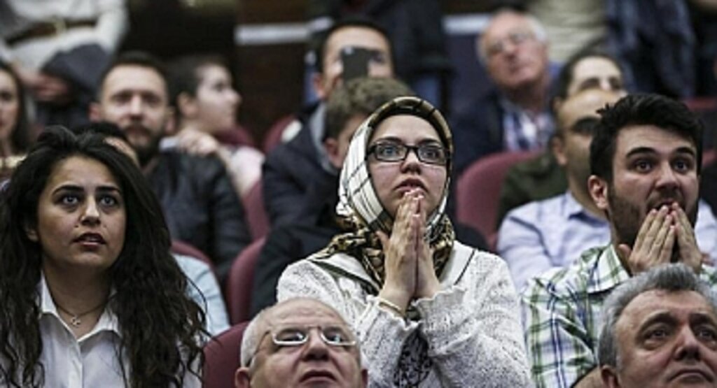 MEB, 20.000 Öğretmen Atama Takvimini Açıkladı: Öğretmenler Günü Öncesi Atamalar Tamamlanacak