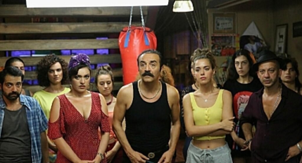Organize İşler 2 Sazan Sarmalı Filmi konusu nedir? Filmin oyuncu kadrosu! Filmi kaç yılında, nerede çekildi?