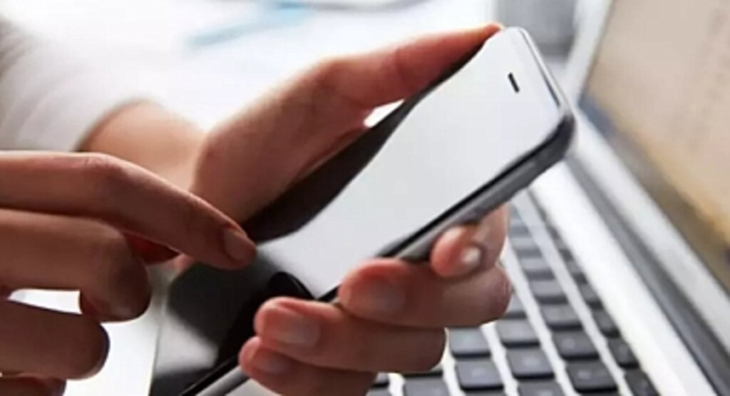2025 IMEI Kayıt Ücreti Belirlendi! Yurtdışından Telefon Getirmek Artık Ne Kadar?