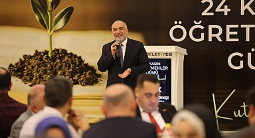 Başkan İbrahim Sandıkçı’dan Öğretmenlere Anlamlı Hediye: Çanakkale Ziyareti ve Laptop