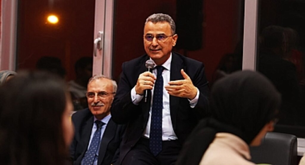 Başkan İhsan Kurnaz Üniversite Öğrencileriyle Deneyimlerini Paylaştı