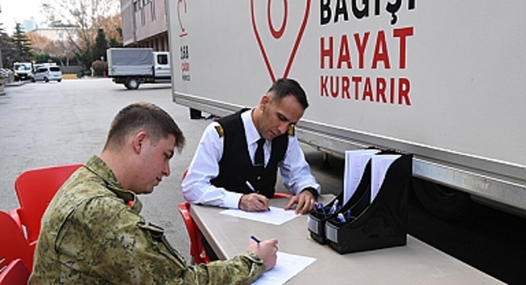 Deniz Kuvvetleri Personelinden Kızılay’a Kan Bağışı Desteği