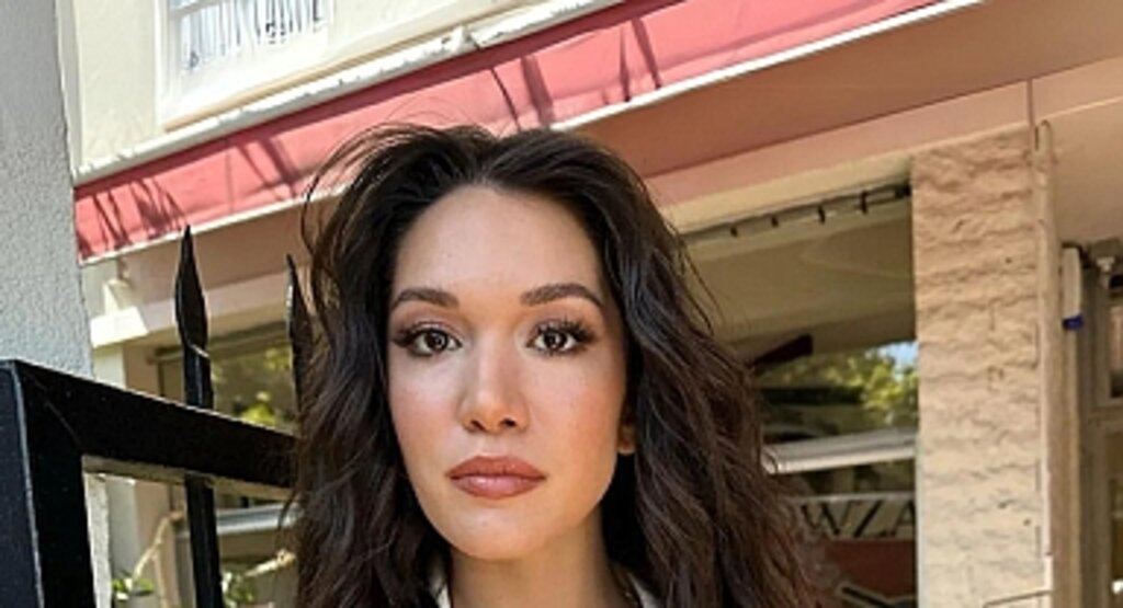 Hazal Subaşı Kimdir? Yaşı, Hayatı ve Kariyeri