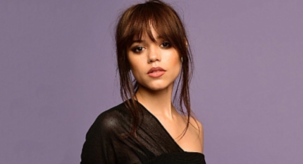 Jenna Ortega Kimdir? Genç Yıldızın Yükselen Kariyerinin Ardındaki Sırlar Neler?