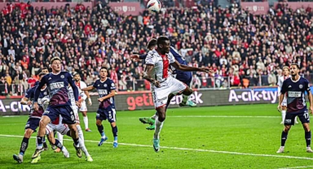Samsunspor 2-0 Antalyaspor maç sonucu | Samsunspor Yenilmezlik Serisini Sürdürüyor