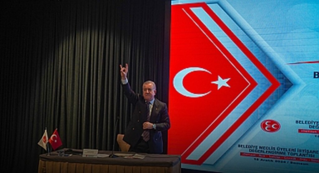 MHP Genel Başkan Yardımcısı Sadir Durmaz Samsun'da Konuştu: Türkiye Cumhuriyeti Güçlü Kalacak