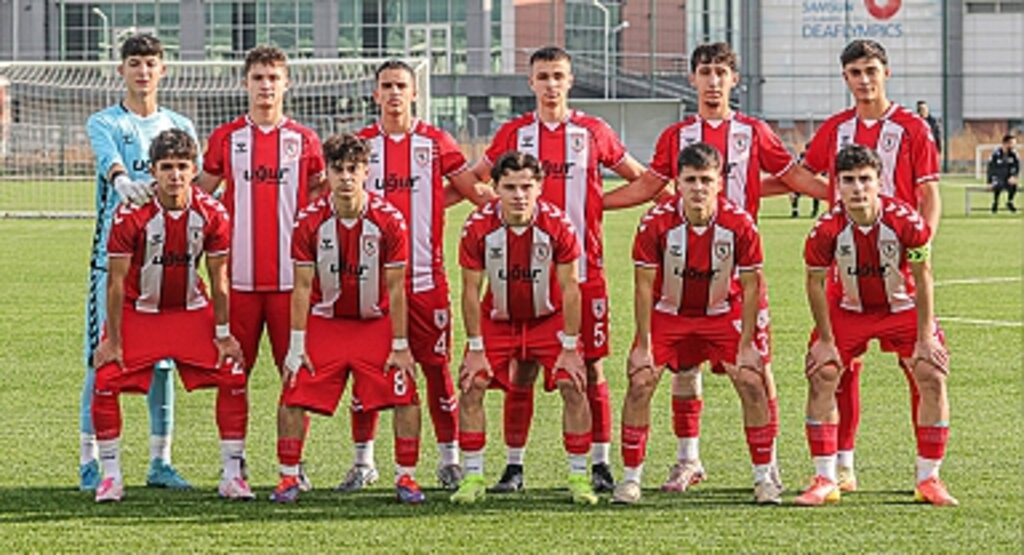 Reeder Samsunspor U17, Uğur Okulları İstanbulspor’u Farklı Geçti