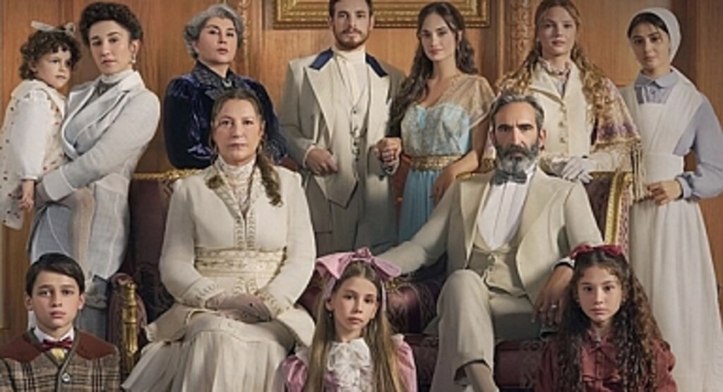 Şakir Paşa Ailesi Dizisinin Setinde Büyük Yangın: Köşk Küle Döndü, Sabotaj Şüphesi Araştırılıyor!