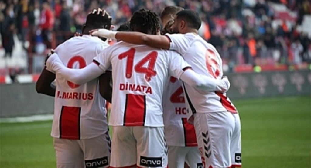 Sivasspor ve Samsunspor Karşı Karşıya: Süper Lig’in Son Haftasında Kritik Maç