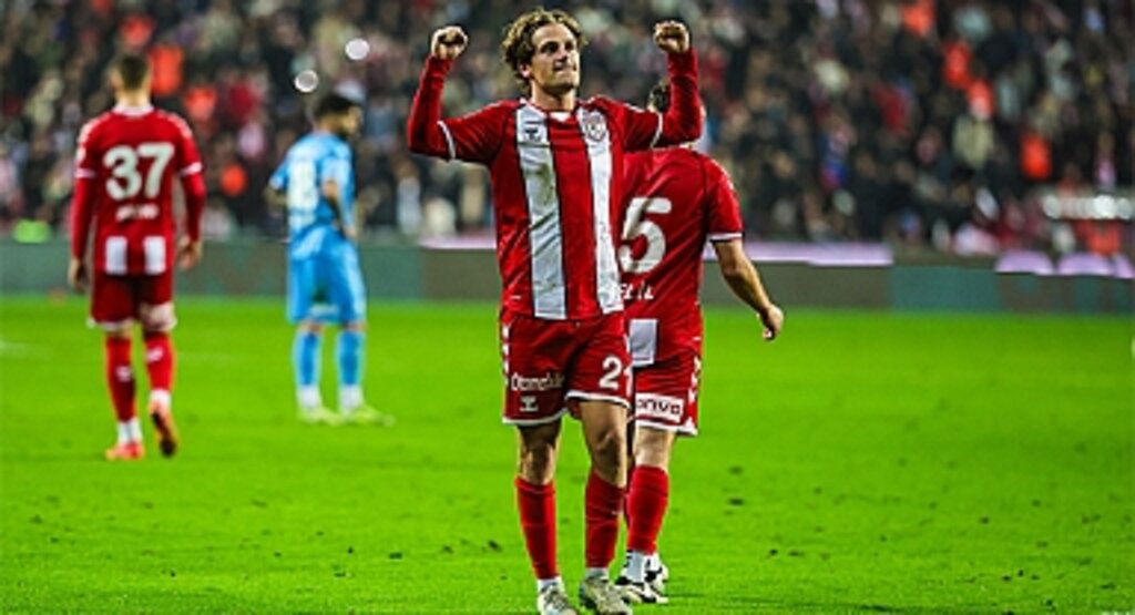 Carlo Holse Haftanın İlk 11’inde! Samsunspor’un Yıldızı Parlıyor