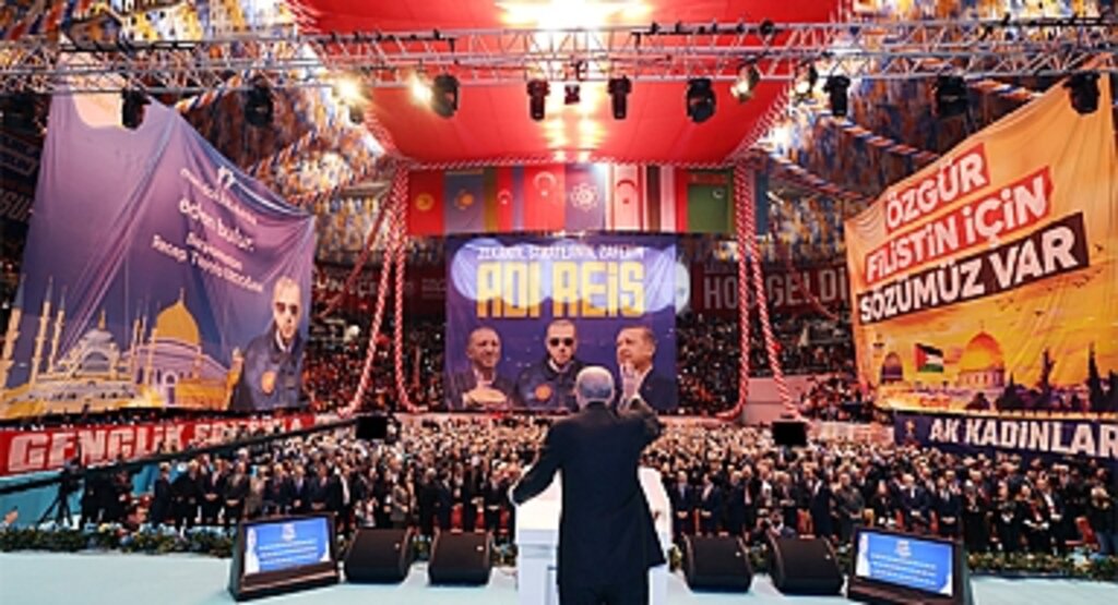Cumhurbaşkanı Erdoğan'dan Net Mesaj: Terör ya Silahı Gömüp Bitecek ya da Kendisi!