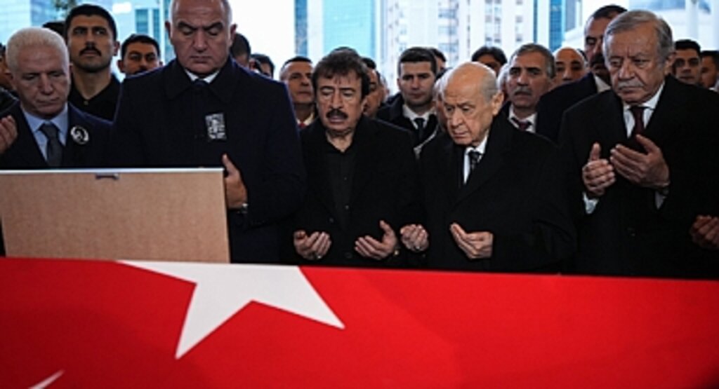 Devlet Bahçeli, Ferdi Tayfur'u Son Yolculuğunda Yalnız Bırakmadı