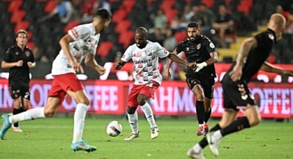 Süper Lig'de Kritik Maç Öncesi Önemli Eksikler: Samsunspor ve Gaziantep FK Zorlu Sınavda