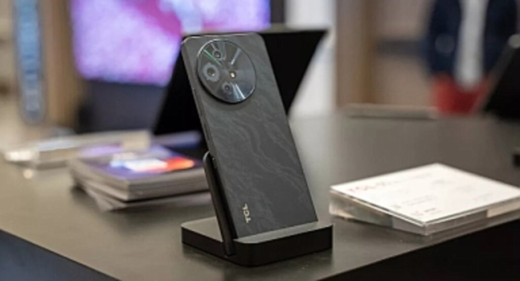 TCL 60XE NXTPAPER 5G: E-Mürekkep Teknolojisi ve Uzun Pil Ömrüyle Yeni Bir Dönem Başlatıyor