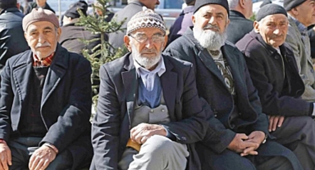 2025 Emekli Bayram İkramiyesi Belli Oldu mu? Beklenen Zam Oranı ve Ödeme Tarihleri