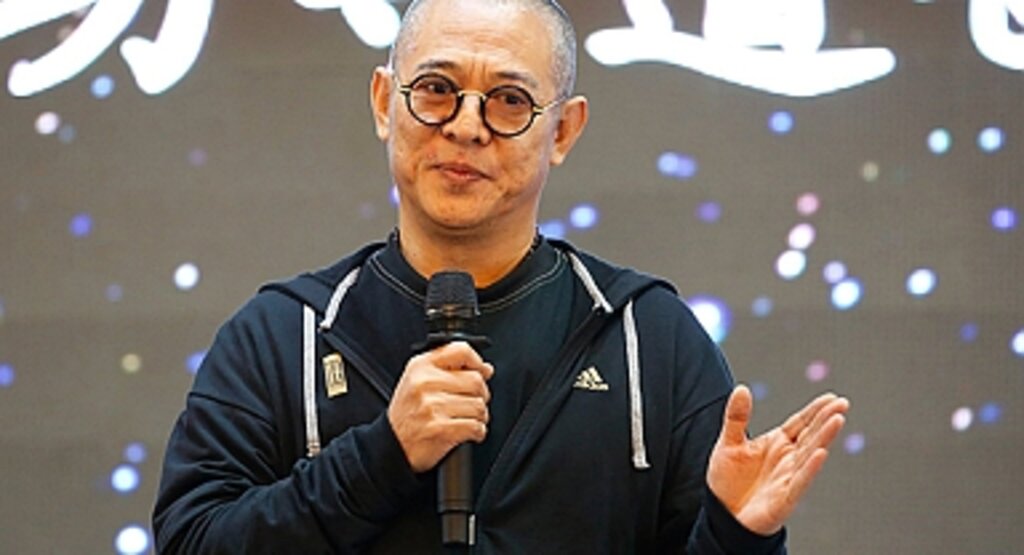 Jet Li: Dövüş Sanatlarının Efsanevi Yıldızı ve Sinemanın Uluslararası İkonu