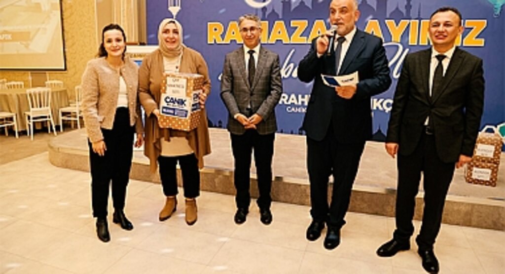 Başkan Sandıkçı’dan Sağlık Çalışanlarına Anlamlı İftar