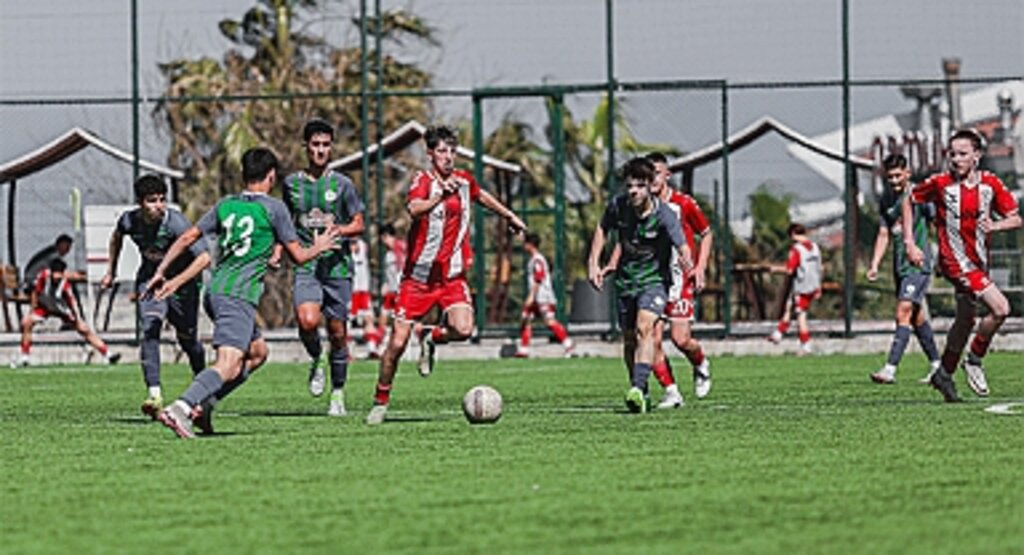 Samsunspor U14, Çaykur Rizespor U14'ü 6-1 Mağlup Etti