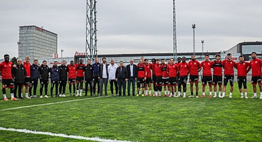 Samsunspor Yönetiminden Takıma Bayram Ziyareti ve Moral Desteği