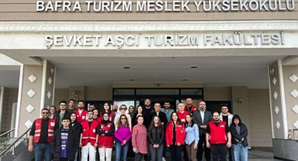 OMÜ’de “Sensiz Olmaz” Dedi, Kan Bağışı Etkinliğine Yoğun İlgi