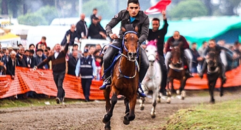 Terme'de Festival Heyecanı: 25. Sakarlı Hıdırellez Şenliği Başlıyor!