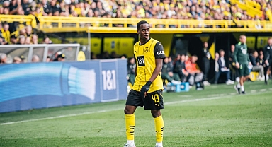 Chelsea Transferi İçin Sakatlık Bahane mi? Jamie Bynoe-Gittens Dortmund Kadrosundan Çekildi!