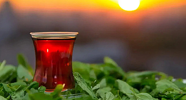 ÇAYKUR’dan Kuru Çaya Bir Zam Daha: Raf Fiyatları Yenilendi