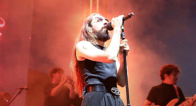 Kapıkayafest’te Emre Fel Rüzgârı: Konser Coşkusu Zirveye Ulaştı