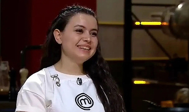 MasterChef Açelya Canbaz Kimdir? Nereli, Kaç Yaşında, Kaç Çocuğu Var? İşte Tüm Detaylar