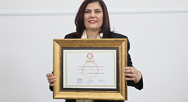 Aydın Büyükşehir Belediye Başkanı Özlem Çerçioğlu AK Parti'ye Katılıyor İddiası: 3 İlçe Başkanı da Eşlik Edecek