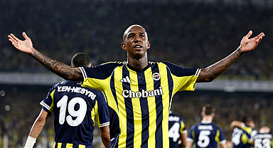 Fenerbahçe, Feyenoord’u 5-2 Yenerek Şampiyonlar Ligi Play-Off Turu’na Yükseldi
