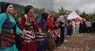 Atakum’da Geleneksel 2. Fındık Festivali Renkli Görüntülere Sahne Oldu