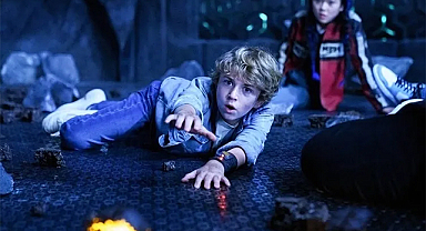 Gizli Karargah Filmi Konusu Nedir ve Oyuncuları Kimlerdir? Gizli Karargah Sonu Nasıl Bitiyor?