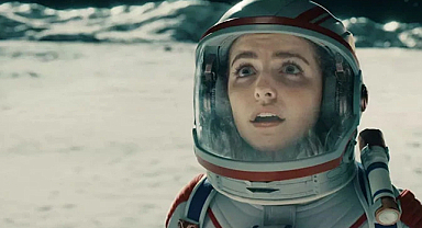 Krater Filmi Konusu, Oyuncuları ve Özeti - Ay'da Geçen Bilim Kurgu