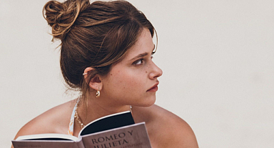 Küresel Yıldız Nicole Wallace Kimdir? Skam España’dan Culpa Mía’ya Başarı Yolculuğu