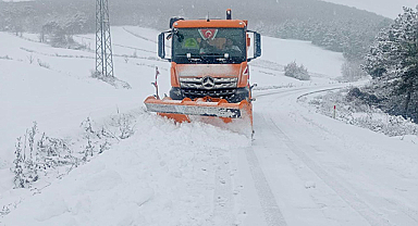 Samsun’da Kar Alarmı: Büyükşehir Belediyesi 17 İlçede 346 Noktaya Müdahale Etti