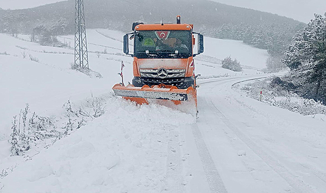 Samsun’da Kar Alarmı: Büyükşehir Belediyesi 17 İlçede 346 Noktaya Müdahale Etti