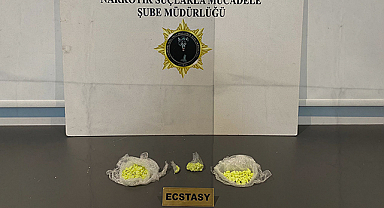 Samsun'da Zehir Tacirlerine Geçit Yok: 208 Adet Ecstasy Ele Geçirildi