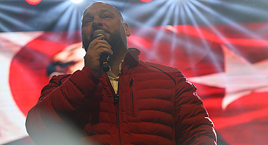 Atakum’da 19 Mayıs Coşkusu Sokağa Taştı: Sahilde Rap ve Rock Rüzgârı Esti!