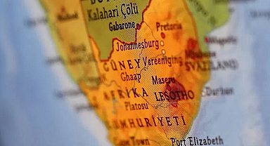 Gökkuşağı Ulusunun İnanç Atlası: Güney Afrika Müslüman Mı ve Resmi Dini Ne?