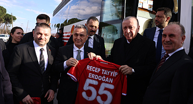 AK Parti 25 Yaşında: İlkadım Belediye Başkanı İhsan Kurnaz'dan Çeyrek Asır Mesajı