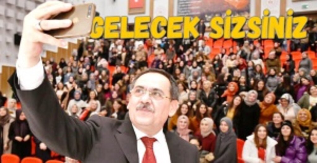 Başkan Mustafa Demir'den Üniversite Öğrencilerine: Kendinizi Çok İyi Yetiştirin!