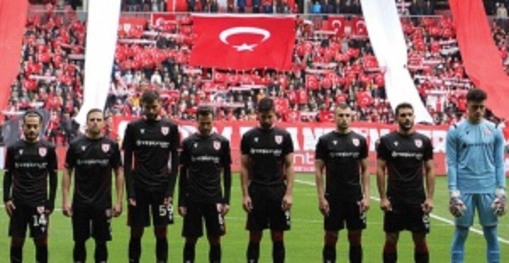 Yılport Samsunspor, İdlib’te Şehit Düşen 36 Türk Askeri İçin Siyah Forma Giydi
