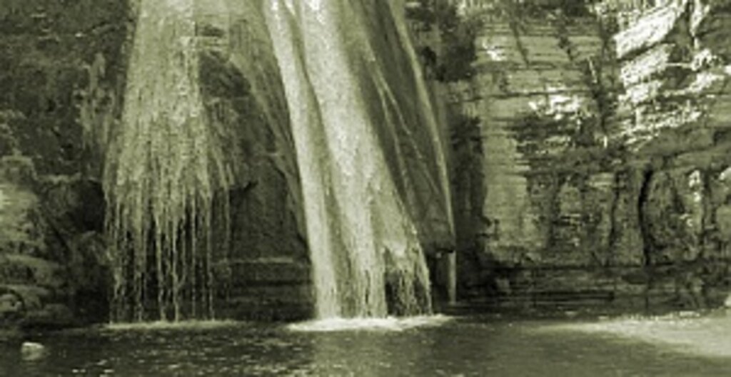 Samsun Gölalan Şelalesi’ni Piknik Sonrası Çöpler Kirletti, Belediye Müdahale Etti