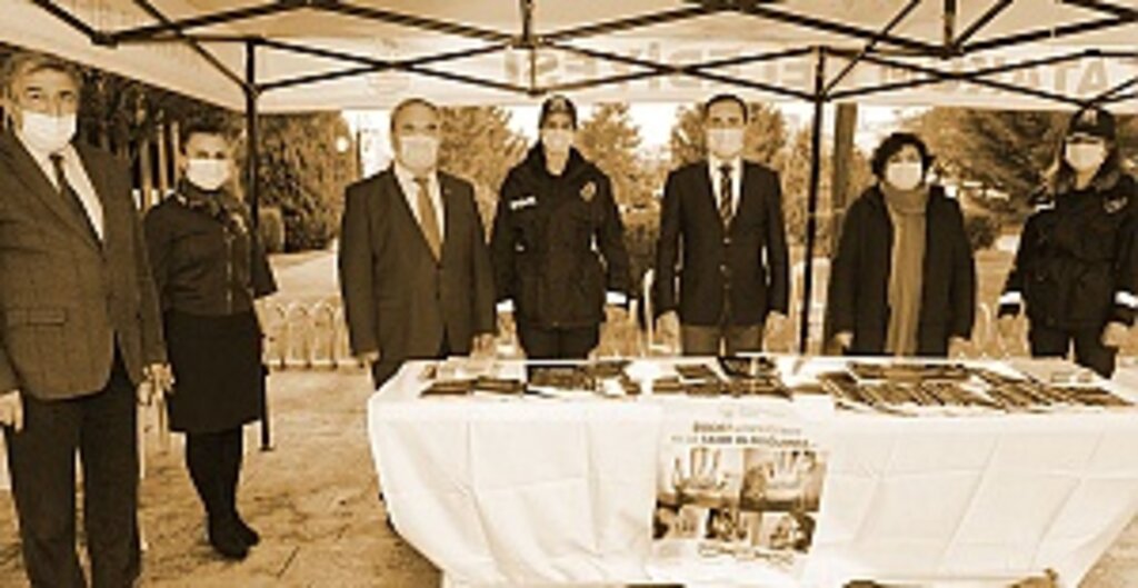 Atakum Belediyesi’nden şiddetle mücadele standları